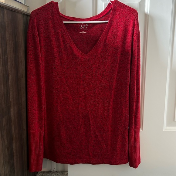 24/7 By Maurice’s Long Sleeve Top - Picture 3 of 9